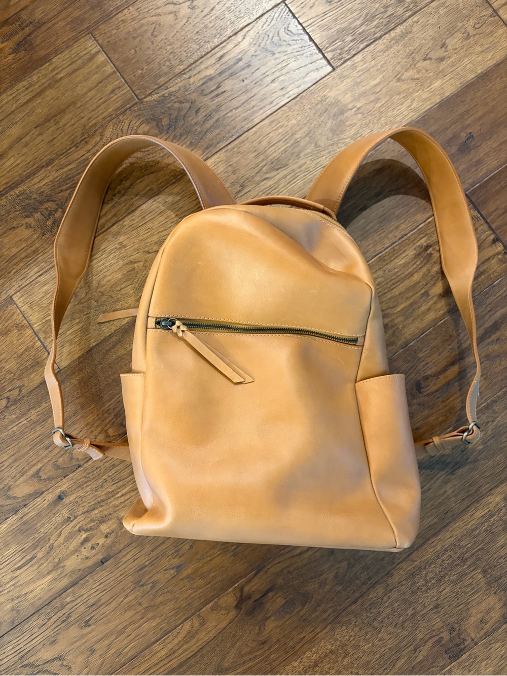 able leather backpack - Picture 2 of 4